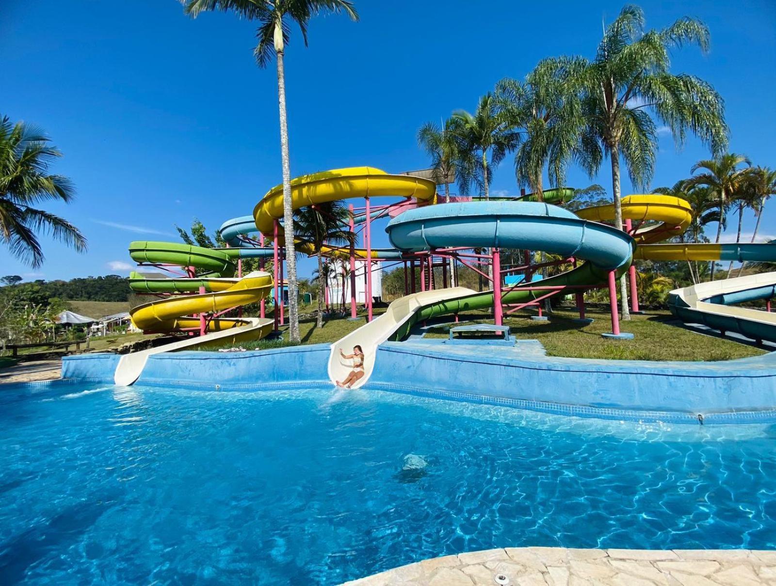 Flat Particular Adeias Das Aguas Park Resort Barra do Piraí Exterior photo